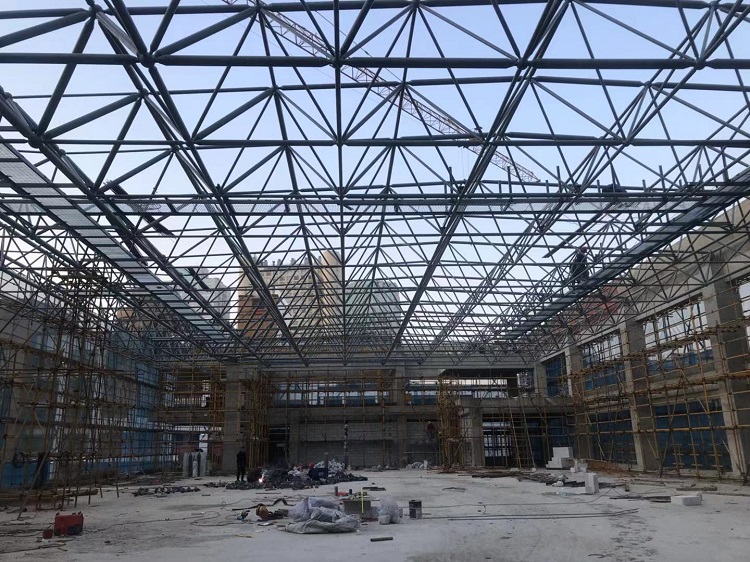 江北第一附属小学体育馆网架